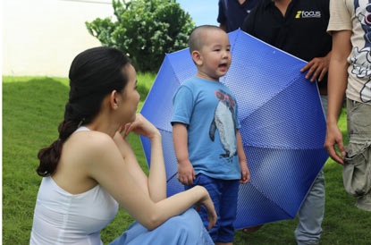 Su không biết mệt và rất hồn nhiên với những cảnh quay ngoài trời