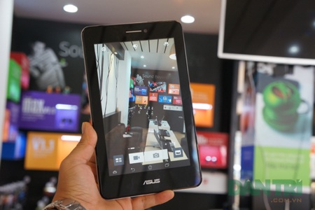 Cận cảnh tablet 7 inch hỗ trợ 2 SIM 2 sóng đầu tiên của Asus - 13 Chụp ảnh thử với máy ảnh 5 MPx. Hình ảnh hiển thị tương đối tốt.