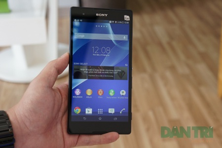 Phablet tầm trung của Sony bất ngờ bán sớm tại Việt Nam - 4 Mặt trước là một màn hình 6 inch.