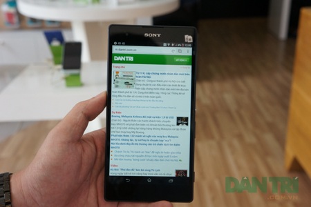 Phablet tầm trung của Sony bất ngờ bán sớm tại Việt Nam - 1 Trên tay Xperia T2 Ultra Dual chính hãng tại Việt Nam.