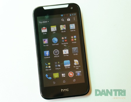 Đập hộp smartphone phổ thông HTC Desire 310 - 11 3 Phím bấm điều hướng được đặt bên trong màn hình.