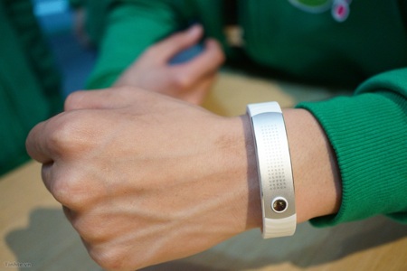 Oppo O-Band. Ảnh Internet.