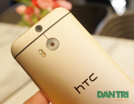 Xuất hiện HTC One M8 Gold đầu tiên về Việt Nam - 3 Điểm nhấn độc đáo là cặp đôi camera Ultrapixel.