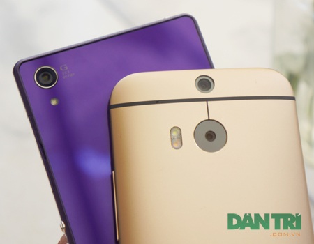 HTC One M8 vàng đọ dáng cùng Xperia Z2 tím - 8 Trên tay phóng viên