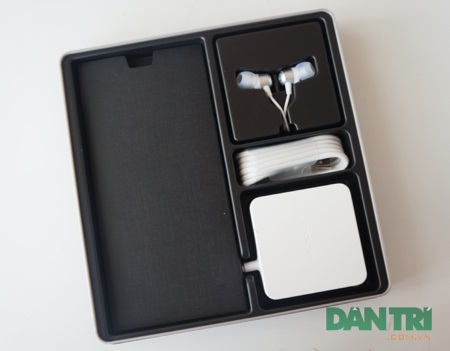 Đập hộp Oppo Find 7a chính hãng tại Việt Nam