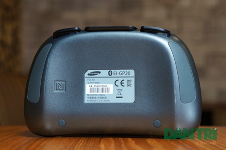 Ngắm thiết bị chơi game cầm tay hỗ trợ cho smartphone của Samsung