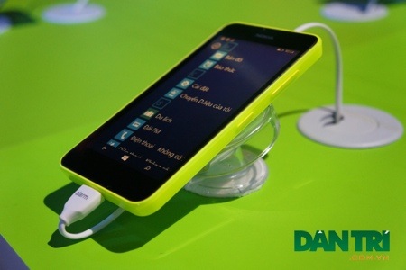 Lumia 630 đã chính thức có mặt tại Việt Nam.