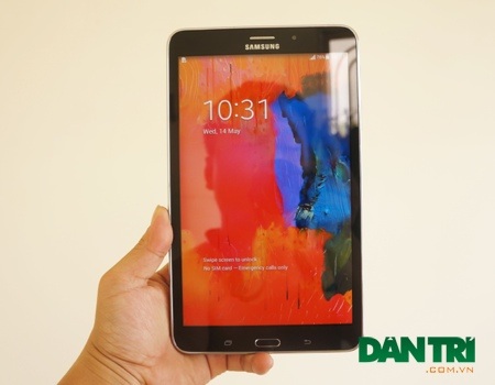 Đánh giá máy tính bảng Galaxy Tab 4 8.0 - 4 Màn hình công nghệ IPS 8 inch độ phân giải 1280x800 pixel.