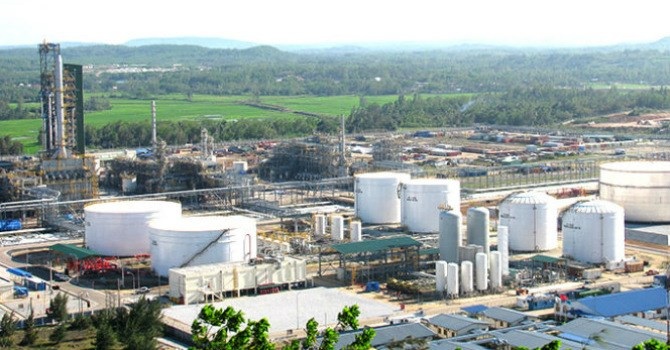 "Dọa" đóng cửa Lọc dầu Dung Quất: Chưa có cơ sở? - 1 Nhà máy Lọc dầu Dung Quất.
