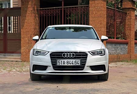 Audi A3 có giành khách hàng Toyota Camry tại Việt Nam? - 7 Hiện tại Audi A3 ở Việt Nam được bảo hành 3 năm không giới hạn
số km đã đi.