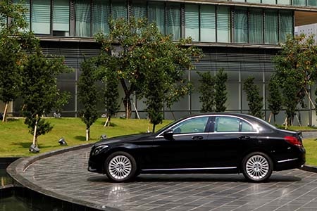 Khởi điểm từ 1,389 tỷ đồng cho Mercedes-Benz C-class thế hệ thứ tư - 6 Việt Hưng - Minh Thanh