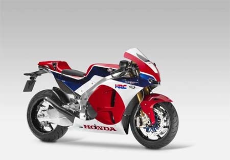 Ngũ hổ tướng tại EICMA 2014 - 15 Năm nay Honda mang tới nguyên mẫu chiếc xe đua MotoGP của mình, chiếc RC213V-S.