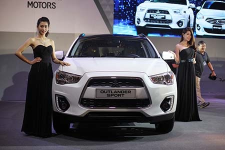 Mitsubishi Outlander Sport gia nhập "trận chiến" crossover tại Việt Nam - 5 0