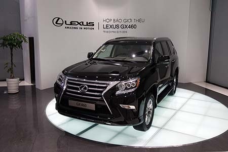 Hiện tại ở Việt Nam đối thủ của Lexus GX460 ở phân khúc SUV mid-size hạng sang bao gồm