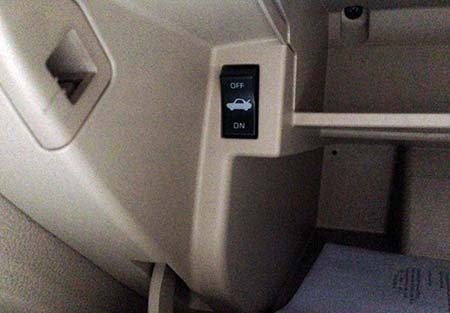Nissan Teana – xe Mỹ cho người Việt - 6 Việt Hưng - Minh Thanh