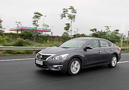 Nissan Teana – xe Mỹ cho người Việt - 17 Việt Hưng - Minh Thanh