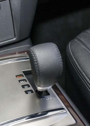 Mitsubishi Pajero – Khám phá tình yêu bạc tỉ…