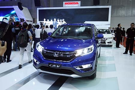 Honda CR-V mới chính thức ra mắt, giá khởi điểm từ 1 tỷ đồng - 2 Honda CR-V mới chính thức có mặt khởi điểm từ 1 tỷ đồng