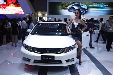 Honda Civic 2015 tại Việt Nam sẽ không trang bị hộp số sàn - 3 Honda CR-V mới chính thức có mặt khởi điểm từ 1 tỷ đồng