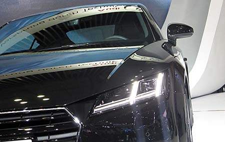 Audi TT chính thức ra mắt tại Việt Nam - 17 Audi TT được
bán với mức giá khởi điểm 1,78 tỷ đồng (đã bao gồm thuế GTGT).
