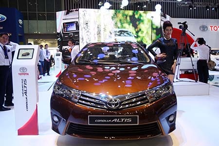 Những "gương mặt" thân quen của Toyota tại Vietnam Motorshow - 9 Corolla Altis 2014: