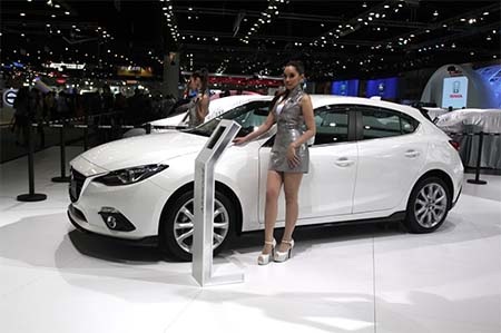 Mazda 3 hatchback 2.0SP Sport có mặt tại Thái Lan - 3 Mazda 3 hatchback 2.0SP Sport có mặt tại Thái Lan
