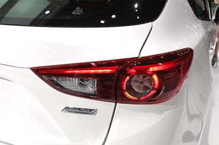 Mazda 3 hatchback 2.0SP Sport có mặt tại Thái Lan - 13 Mazda 3 hatchback 2.0SP Sport có mặt tại Thái Lan