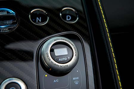 Aston Martin Vanquish kỷ niệm 50 năm gắn bó với 007 - 13 Như Phúc