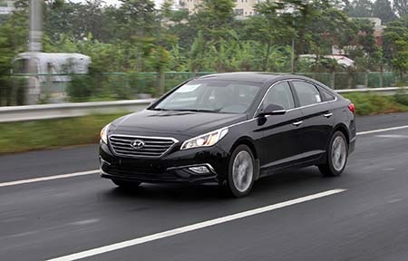 Với giá 1,06 tỷ đồng Hyundai Sonata có gì? - 22 Như Phúc - Minh Thanh