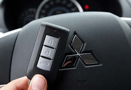 Mitsubishi Attrage: Hấp dẫn ở điểm nào? - 20 Thanh Phúc - Minh Thanh