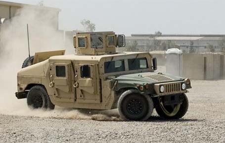 Mỹ bán xe quân sự Humvee đã qua sử dụng - 2 Mỹ bán xe quân sự Humvee đã qua sử dụng