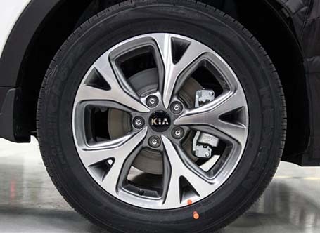 Thêm KIA chen chân vào phân khúc Urban SUV - 4 Nội thất của mẫu KIA KX3 hiện chưa được công bố nhưng sẽ không nhiều thay đổi so với bản concept