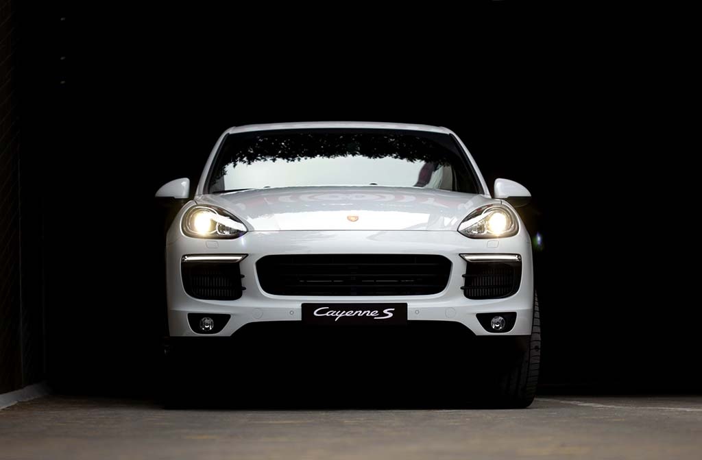 Porsche Cayenne 2015 - Khẳng định đẳng cấp xe sang - 2 Porsche Cayenne 2015 – Khẳng định đẳng cấp xe sang