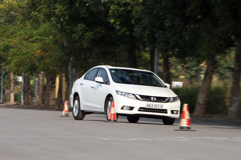 Honda Civic 2015 - Những khác biệt mang tính thực dụng - 10 Thanh Phúc - Minh Thanh