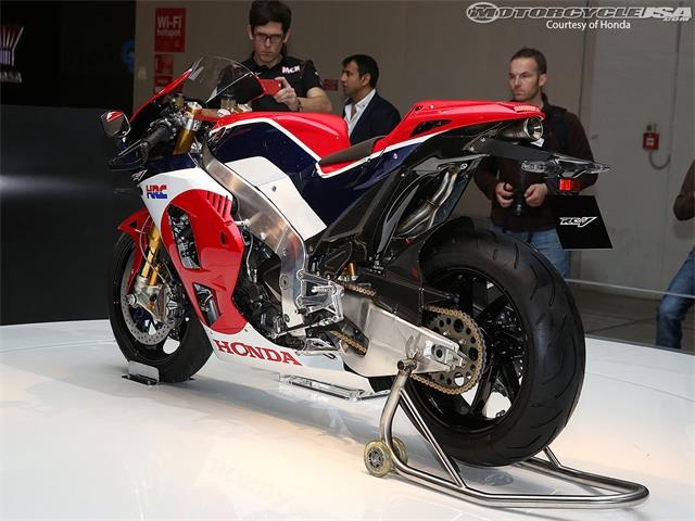 Honda sẽ bán xe đua MotoGP - 2 Honda RCV213-S tại triển lãm EICMA 2014