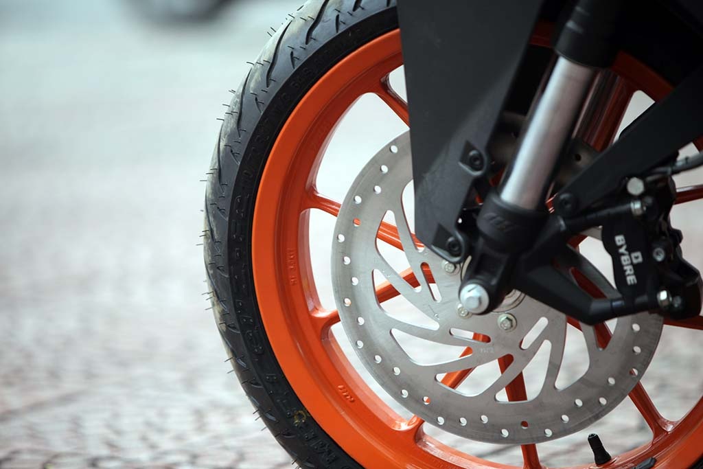 KTM RC 200: Khi người Áo làm xe sport - 10 Thông số kỹ thuật của KTM RC200