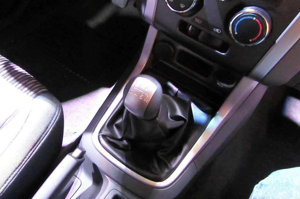 Dân trí sẽ có bài viết cụ thể về mẫu xe này trong thời gian
tới đây