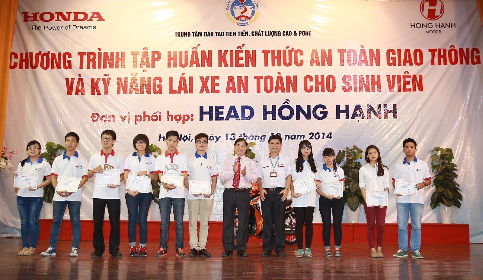 Honda Việt Nam tuyên dương các hoạt động Lái xe an toàn - 2 Honda Việt Nam tuyên dương các hoạt động Lái xe an toàn