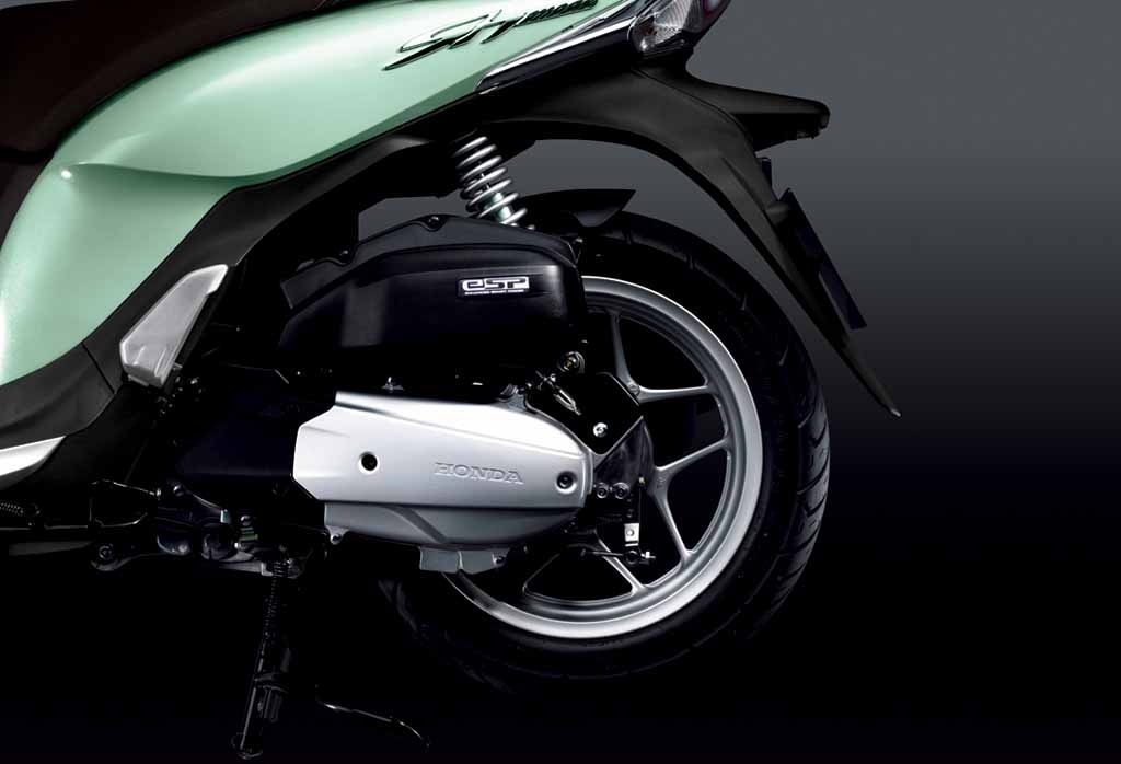 Honda làm mới SH mode - 4 Như Phúc