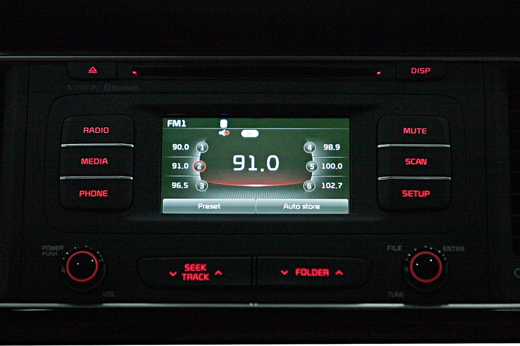KIA Sedona khai màn phân khúc MPV cỡ lớn tại Việt Nam - 25 KIA Sedona: Khai màn phân khúc MPV cỡ lớn tại Việt Nam.