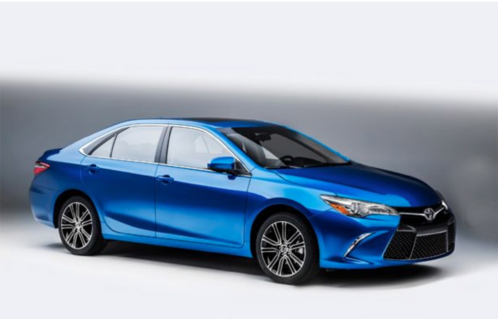 Toyota đưa Camry Special Edition đến Chicago Auto Show 2015 - 1 Toyota đưa Camry Special Edition đến Chicago Auto Show 2015