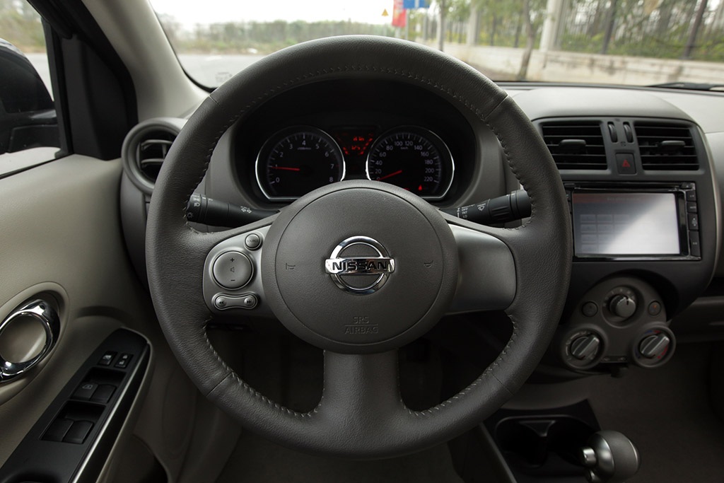 Nissan nâng cấp Sunny XV cho năm 2015 - 14 Như Phúc - Minh Thanh