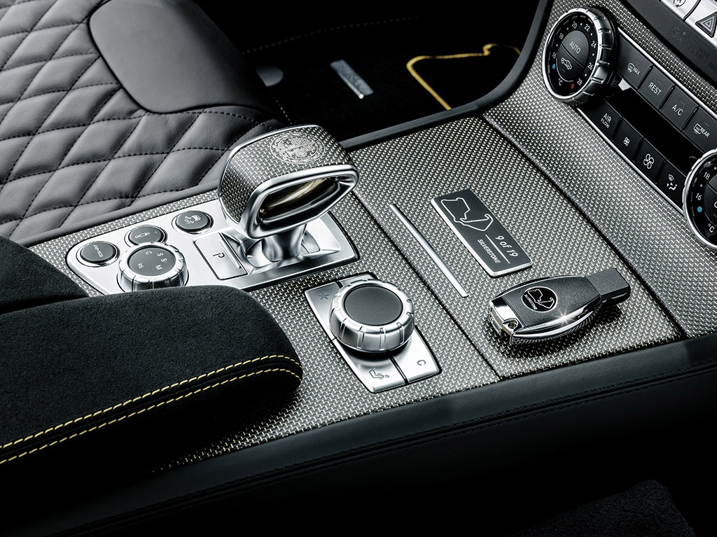 Mercedes-Benz SL63 AMG - Món quà cho nhà vô địch - 6 Mercedes-Benz SL63 AMG - Món quà cho nhà vô địch