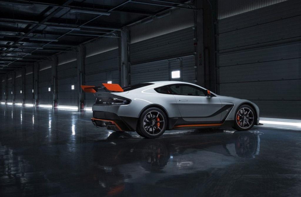 Sẽ chỉ có 100 chiếc Aston Martin Vantage GT3 ra đời