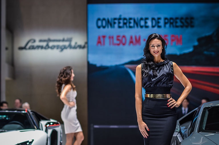 Những cô gái trên "sàn diễn" Geneva - 18 Quỳnh Thư