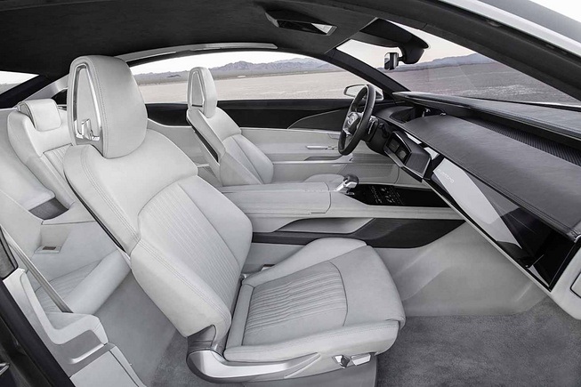 Audi A8 thế hệ mới sẽ được trang bị công nghệ tự lái - 10 Theo bạn, nên xử lý thế nào khi đi xe máy vào đường cao tốc?