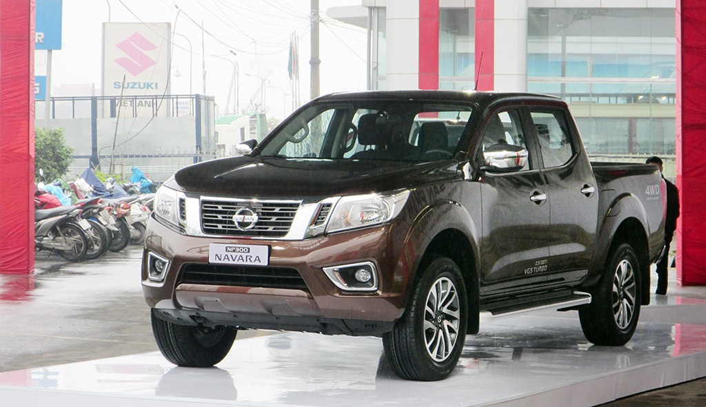 Nissan Navara phiên bản mới có giá từ 645 triệu đồng - 4 Nissan Navara mới khởi điểm từ 645 triệu đồng