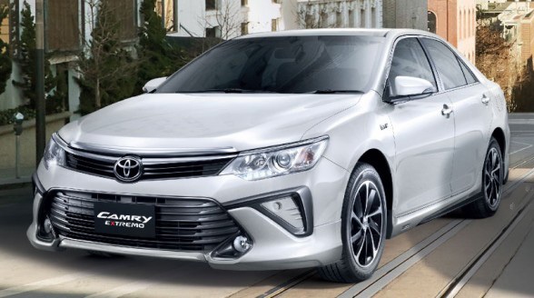 Toyota Camry 2015 ra mắt tại Thái Lan - 3 Phiên bản Toyota Camry 2.0G Extremo tại Thái Lan