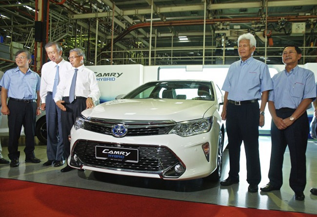 Toyota Camry 2015 ưu tiên ra mắt tại các thị trường lớn - 2 Toyota Camry 2015 ra mắt tại Malaysia