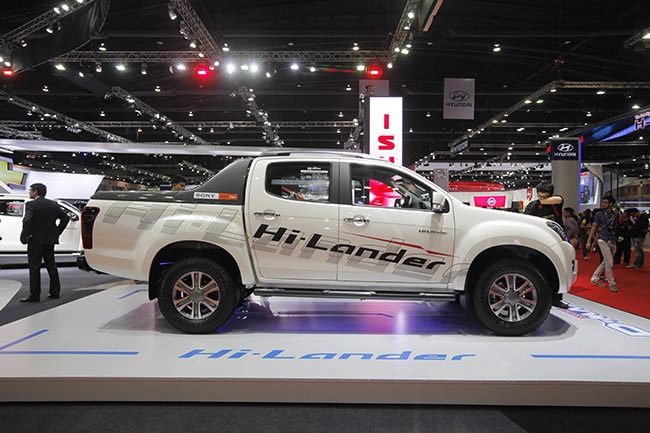 Isuzu D-max ra mắt phiên bản mới - 6 Isuzu D-max ra mắt phiên bản mới